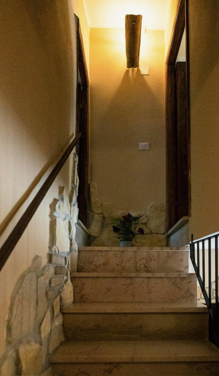 サンテウフェミーア・ア・マイエッラ La Casa Del Vicoヴィラ エクステリア 写真